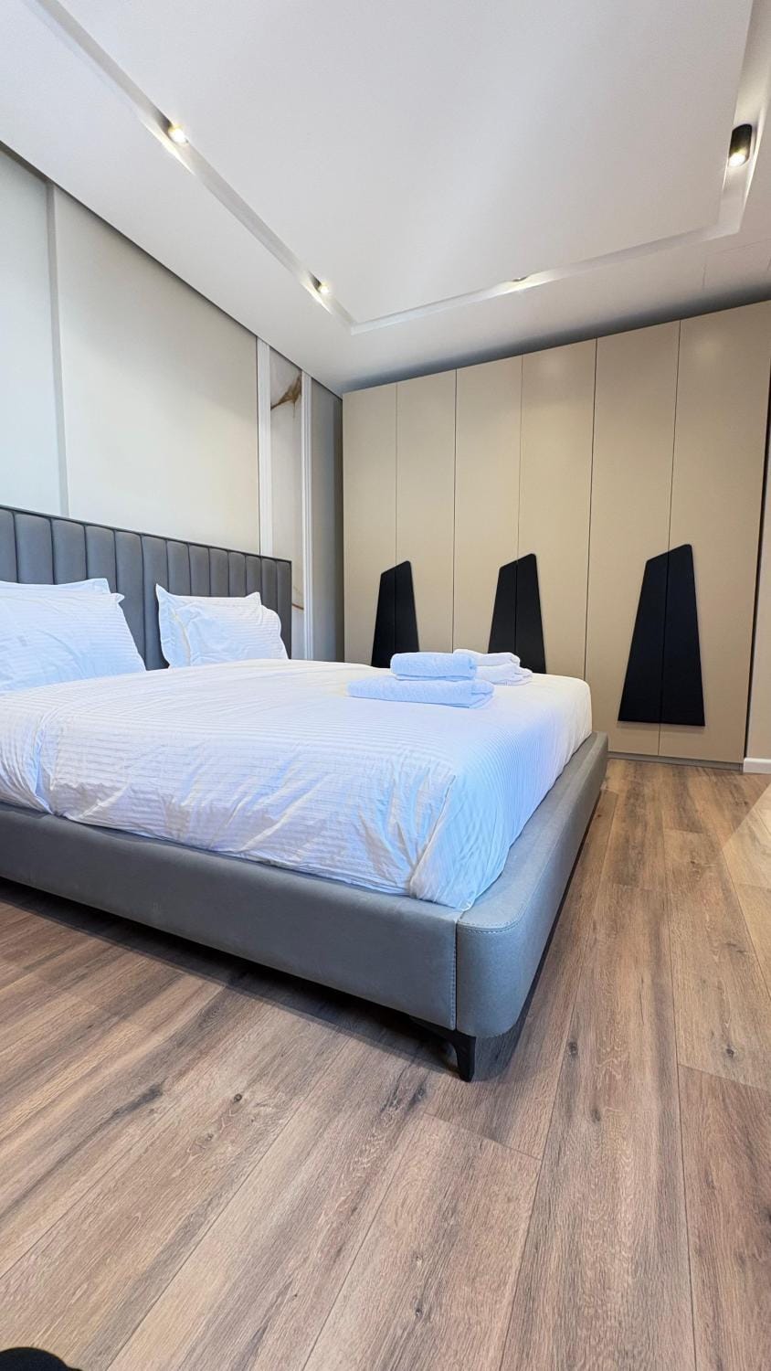 Bed, Bedroom, wardrobe