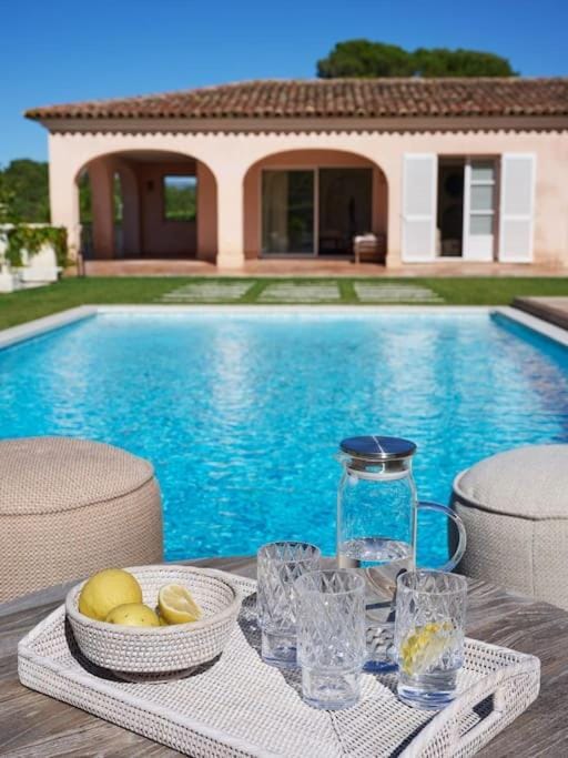 Cannes, splendide villa dans un domaine privé Villa in Mougins