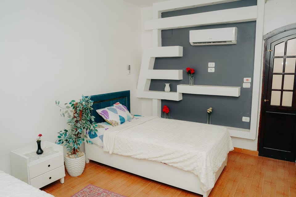 Bed, Bedroom, air conditioner