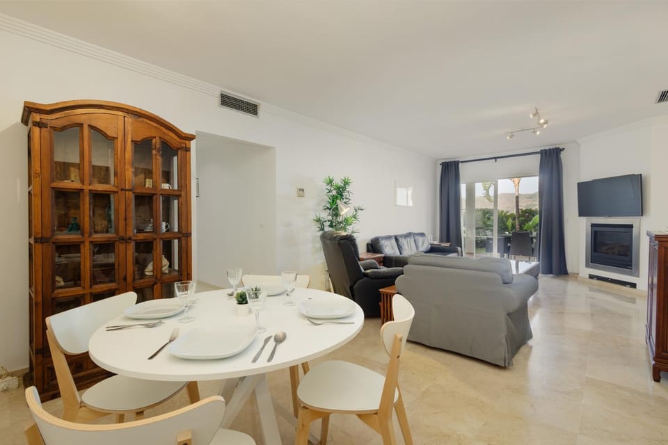 TV and multimedia, Dining area