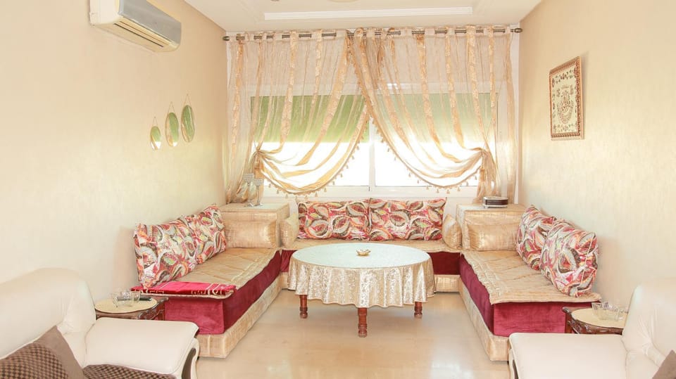 Living room, air conditioner