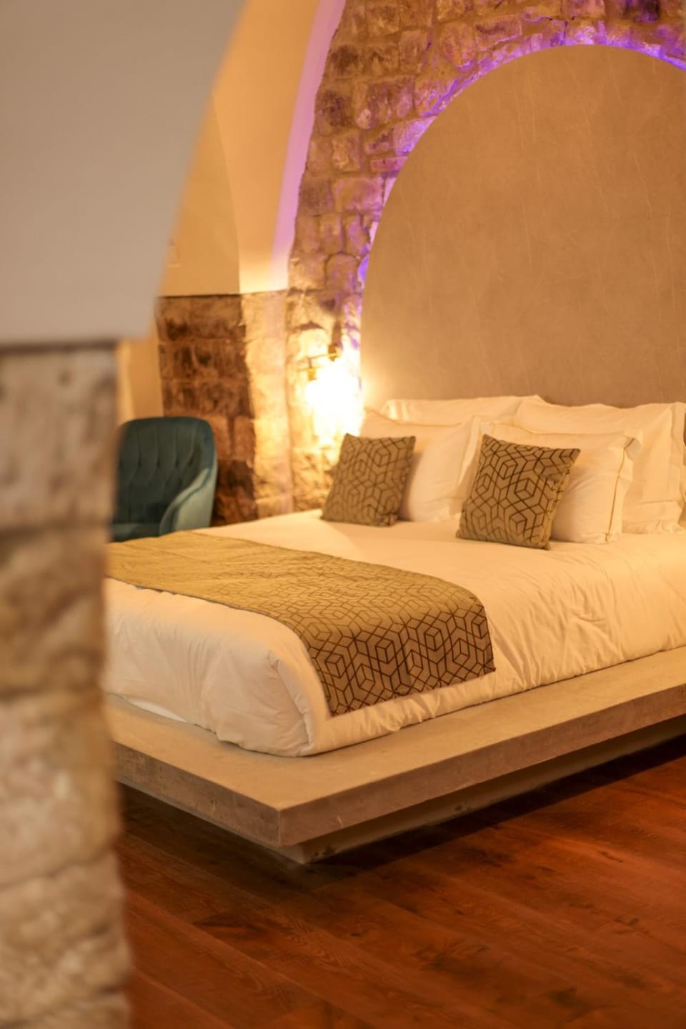 Bed, Photo of the whole room