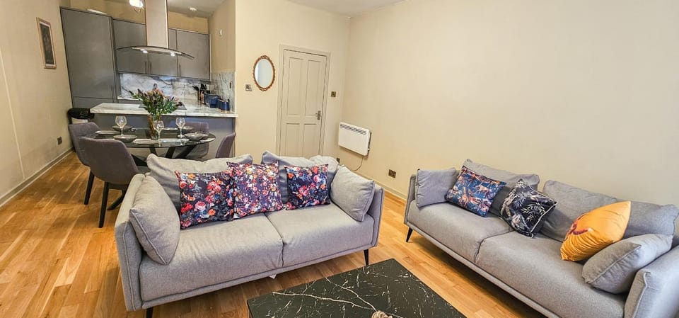 Communal lounge/ TV room, Living room