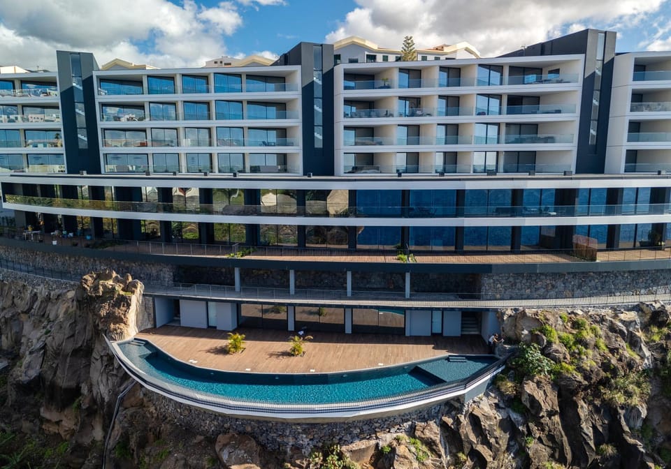 Property building, Swimming pool