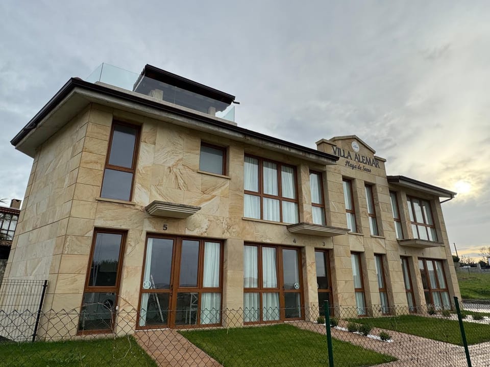 Apartamentos Villa Alemar Playa De Somo Apartment hotel in Cantabria