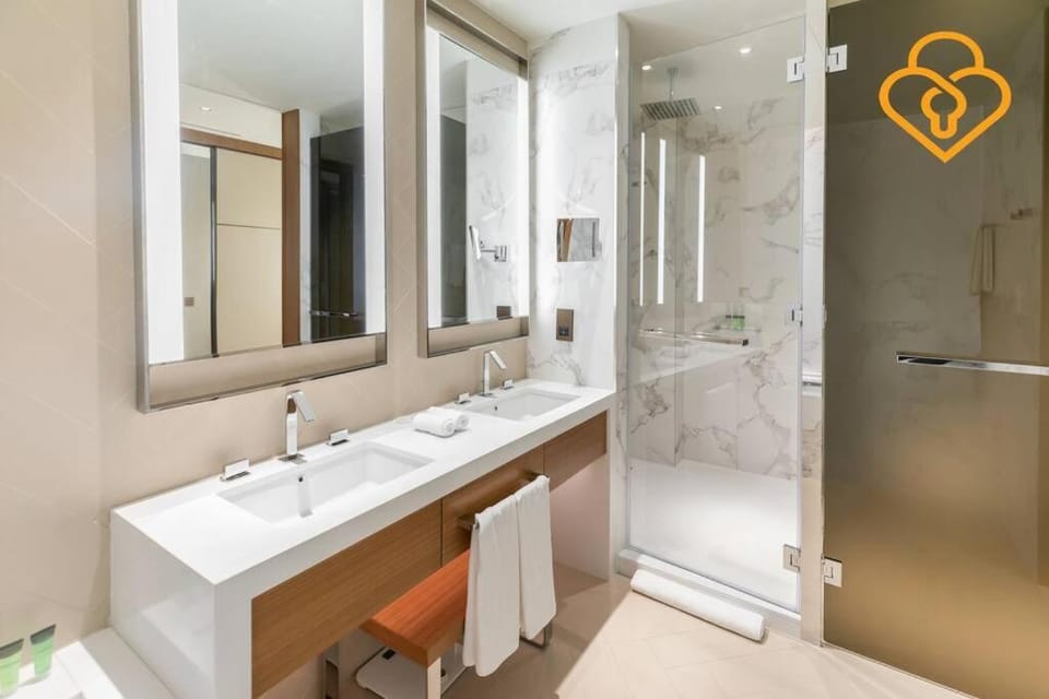 Keysplease 2 BR Address Opera walking to Dubai Mall 55 Apartment in Dubai