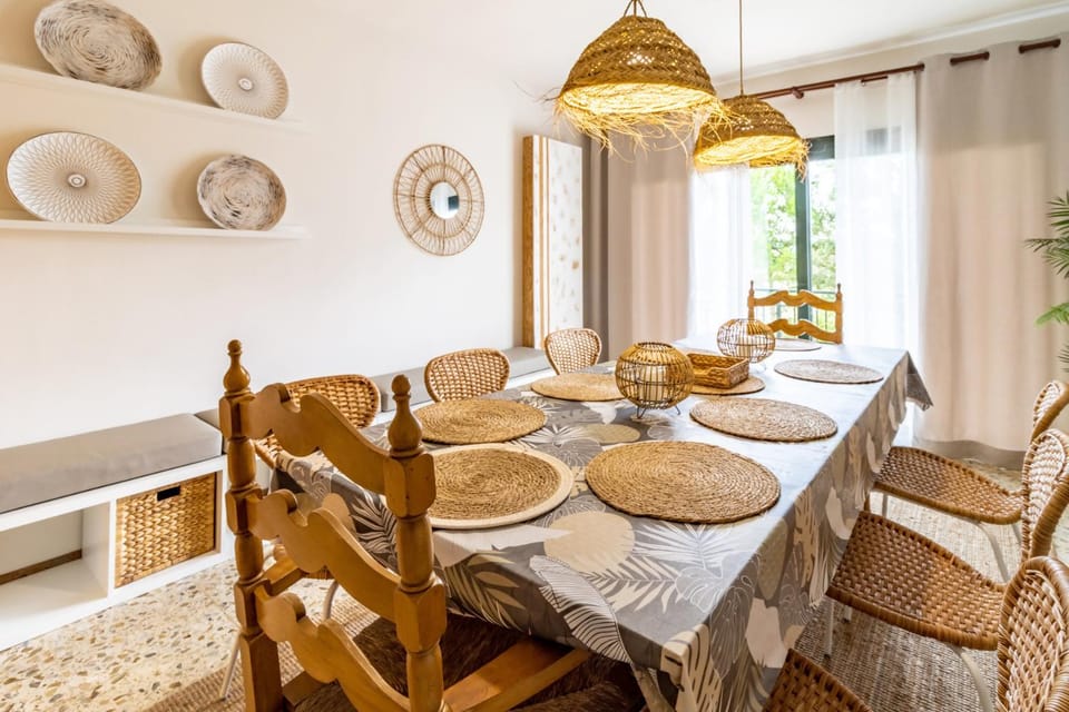 Ca La Iaia – Casa con piscina y jardín Chalet in Selva