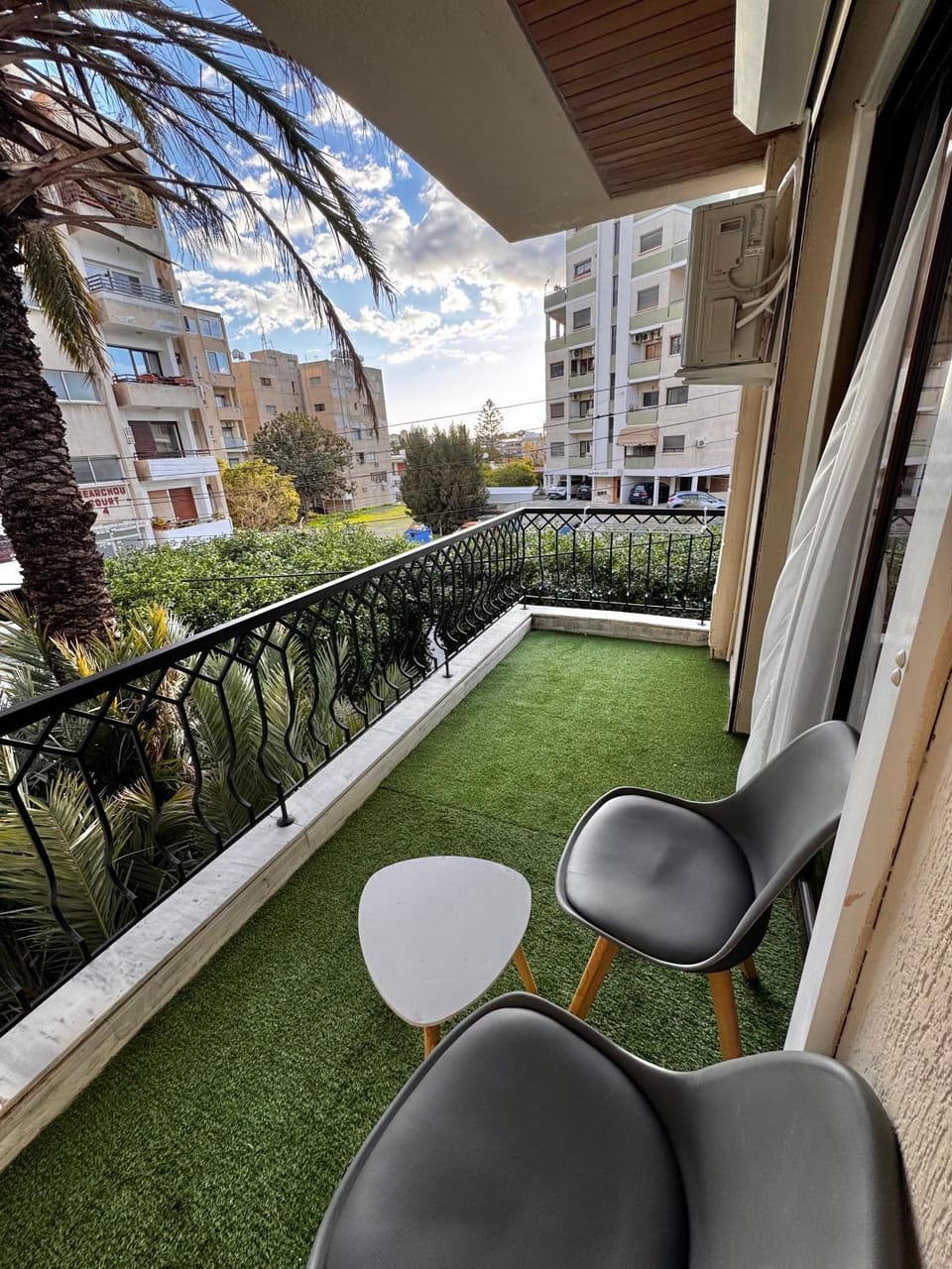Modern Studio Nr 10 private Kitchenette and Bathroom Apartment in Limassol City