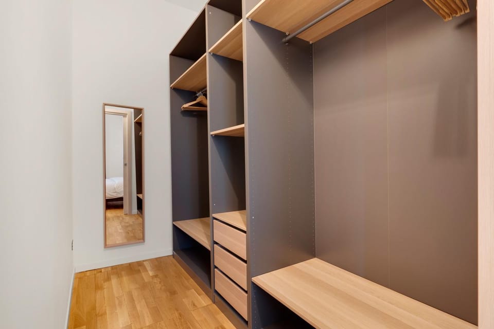 wardrobe