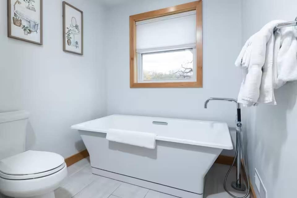 Maison Rouge by Simple Life Rentals House in Door County