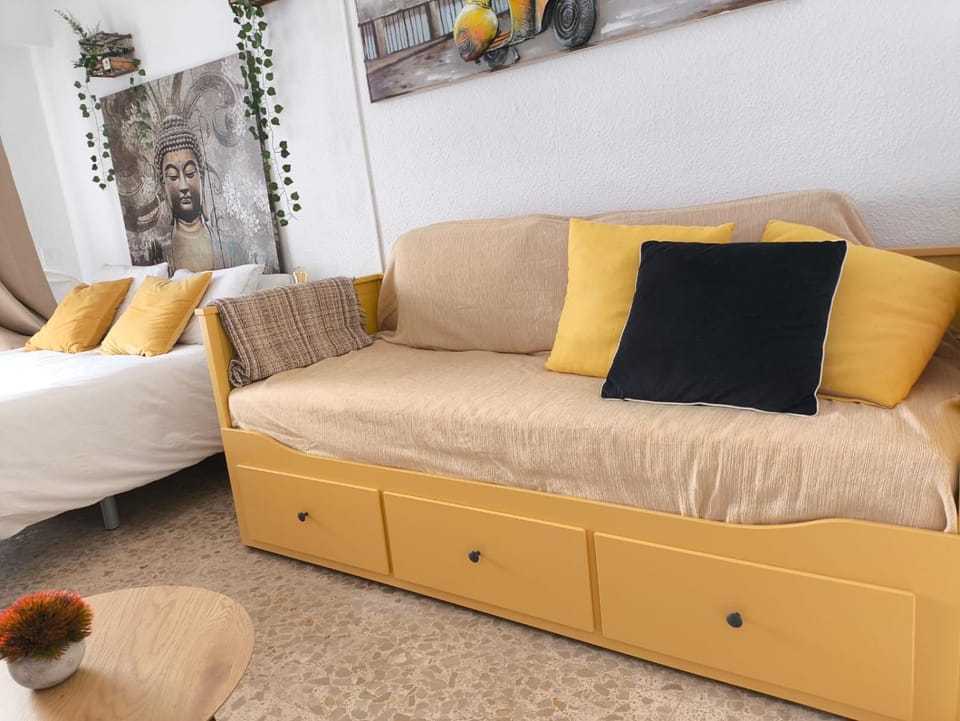 Estudio Oasis Urban Apartment in Torremolinos