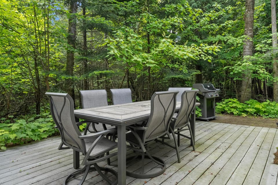 A Little House in the Woods by Simple Life Rentals House in Door County
