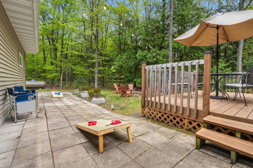 Three Little Birds by Simple Life Rentals House in Door County