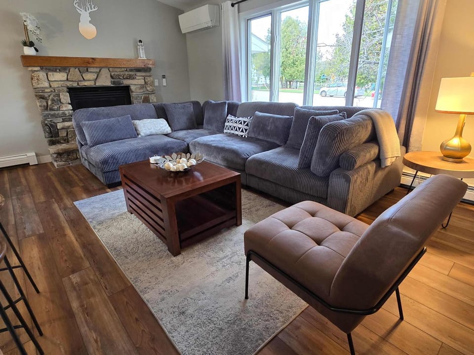 Marina Cottage by Simple Life Rentals House in Baileys Harbor