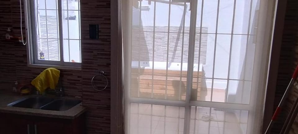 Hot Tub, Hot Tub