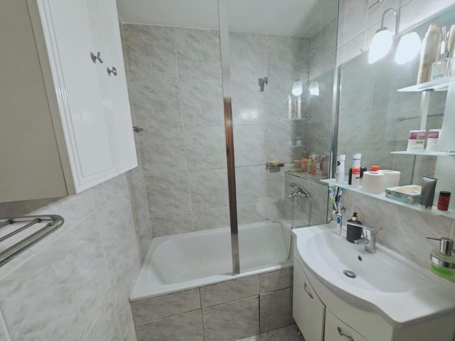 Apartament Botanica-Centru Apartment in Craiova