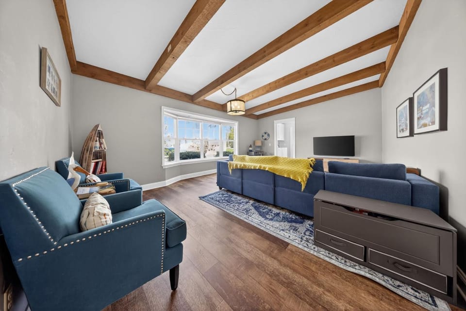 High Garden by Simple Life Rentals House in Sister Bay