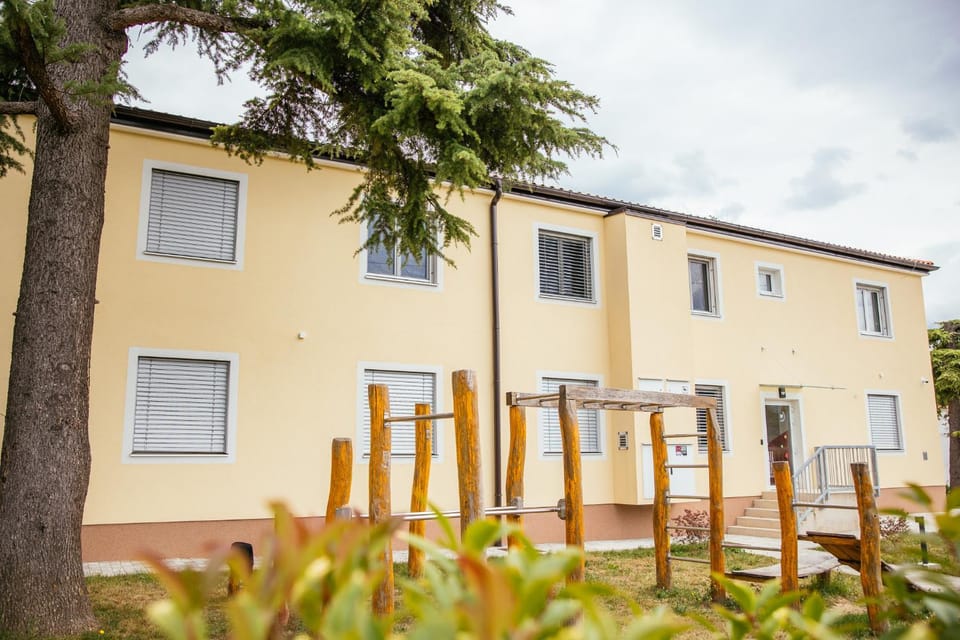 Property building, Facade/entrance