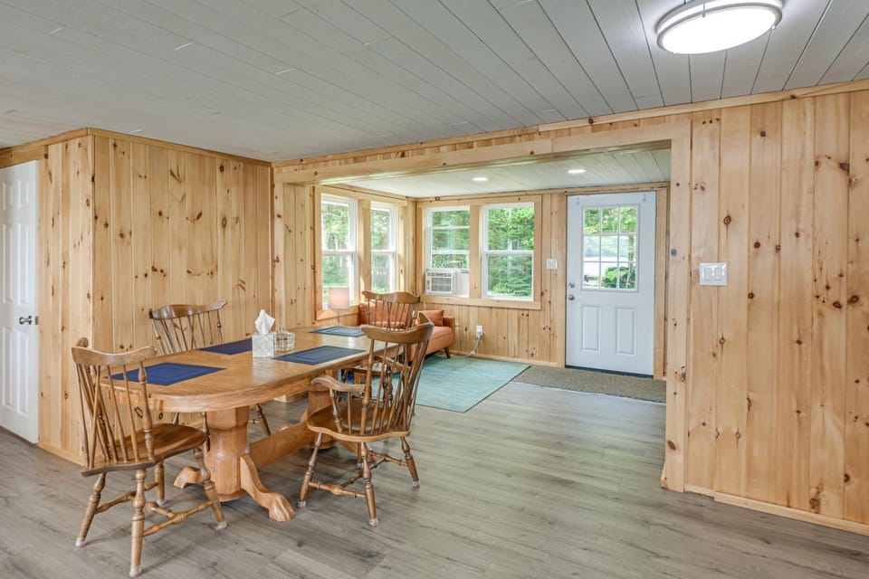 Waterfront Long Lake Retreat: Great for Families! House in Maine