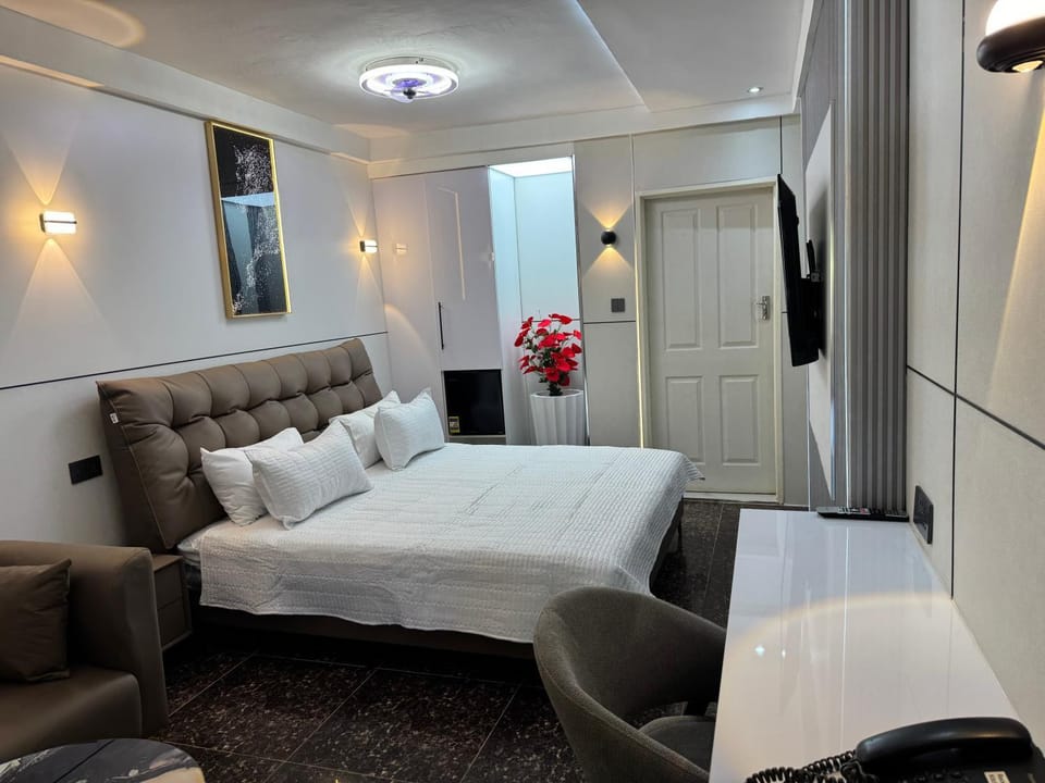 Bed, wardrobe