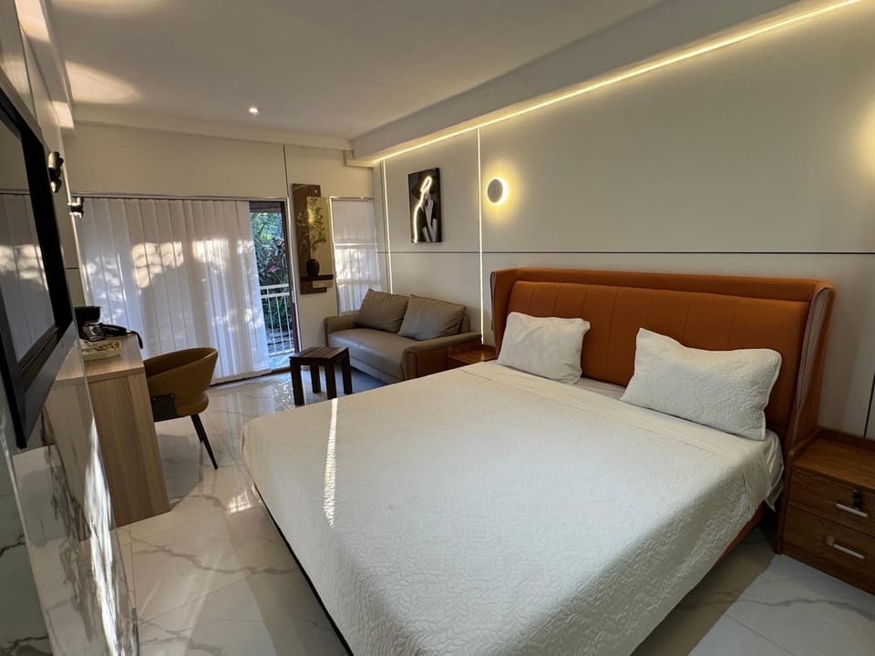 Bed, Photo of the whole room