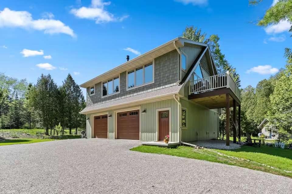 The Resting Place by Simple Life Rentals House in Door County