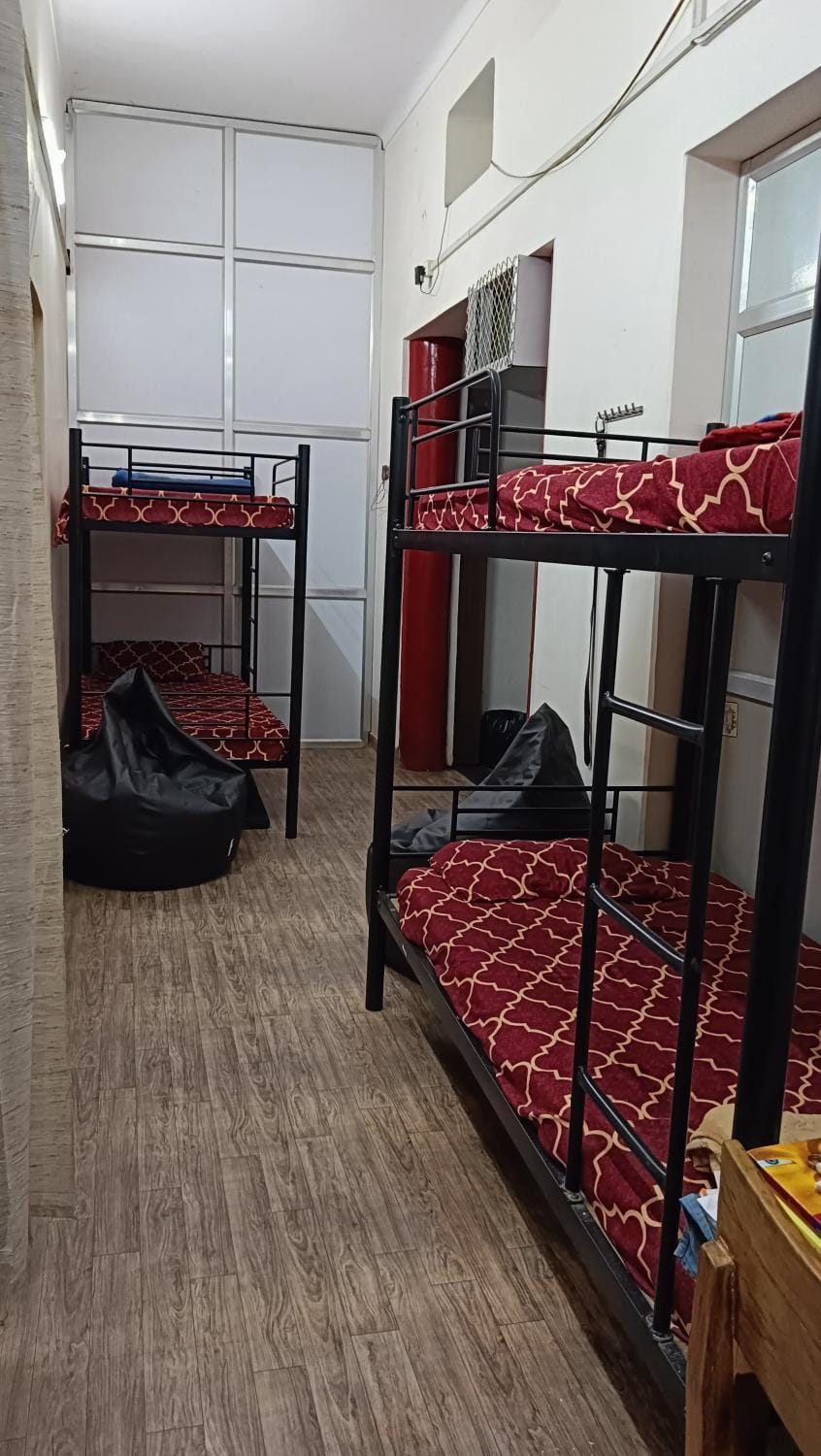 Accommodation In Prayagraj, Near Railway Station Triveni Sangam, Allahabad Hostel in Uttar Pradesh