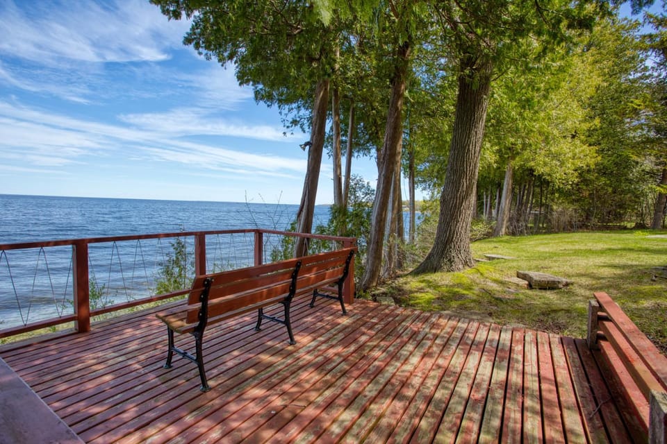 Stony Shore Cabin by Simple Life Rentals Cabin in Door County