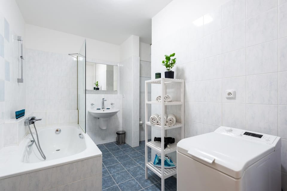Bathroom, Bath, washing machine