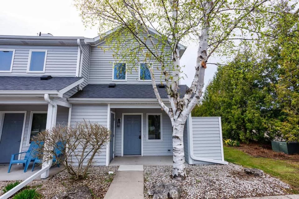 Holiday by the Bay Unit A-4 by Simple Life Rentals House in Door County