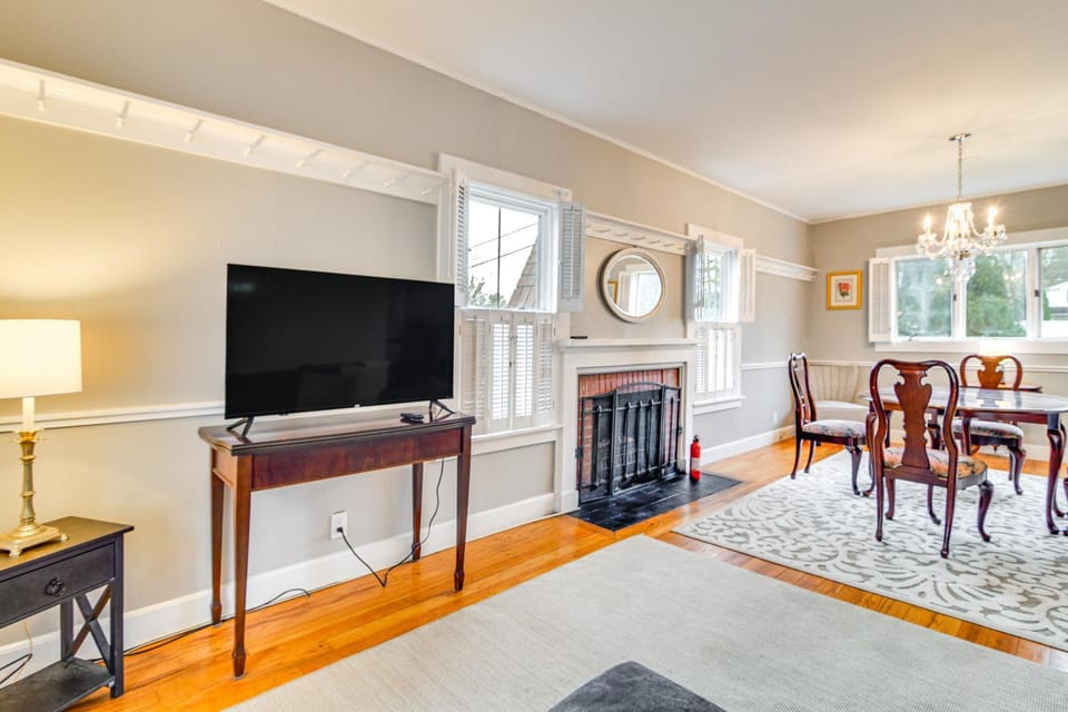 Ski, Hike & Fish: Dog-Friendly Gem in Conway House in North Conway