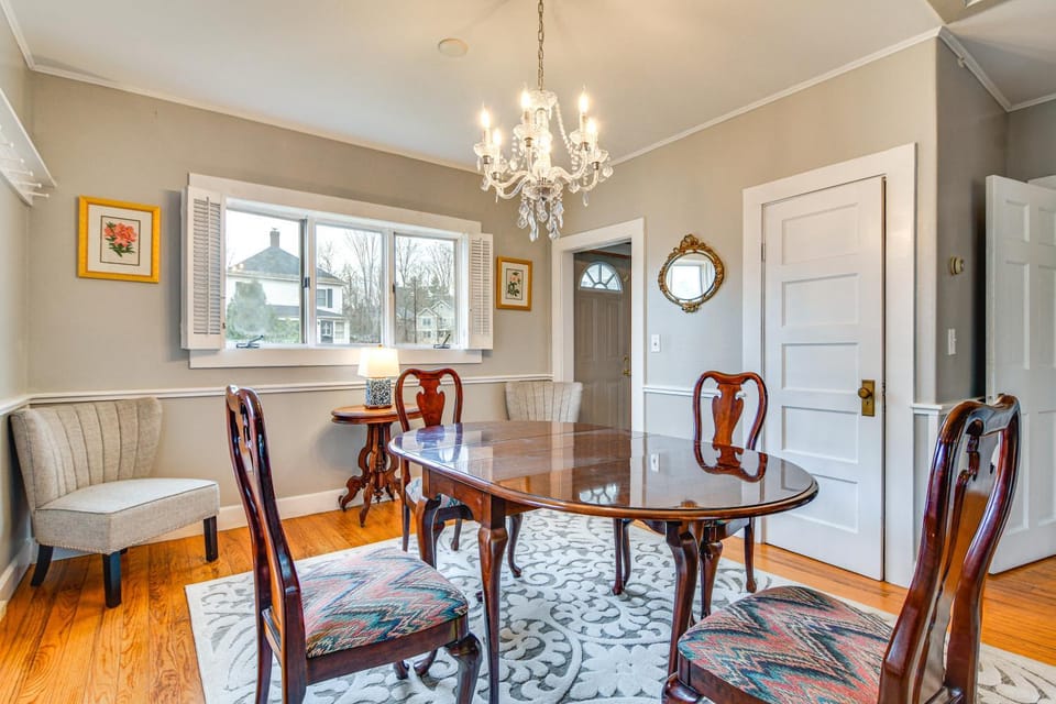Ski, Hike & Fish: Dog-Friendly Gem in Conway House in North Conway