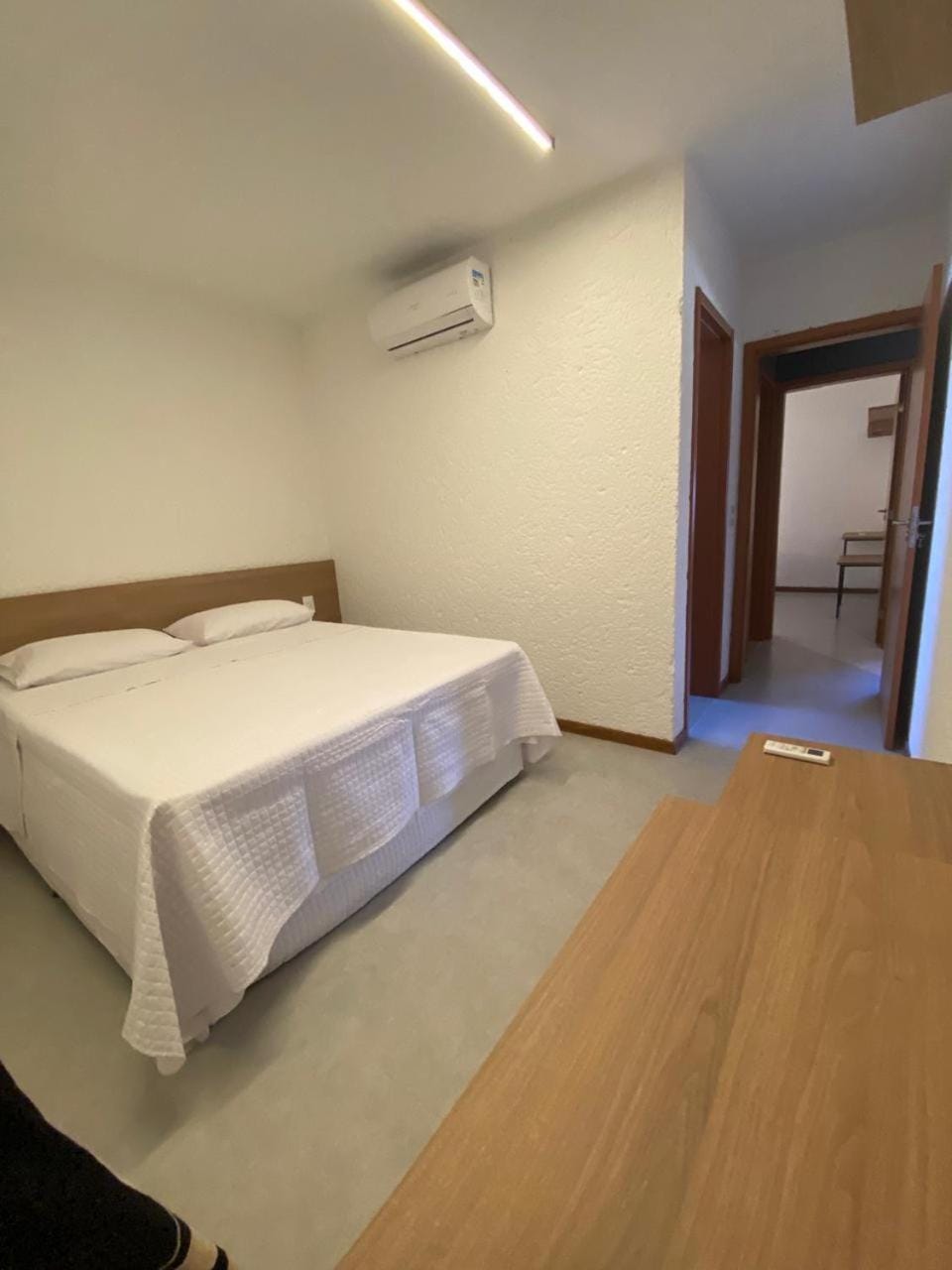 Bed, Bedroom, air conditioner