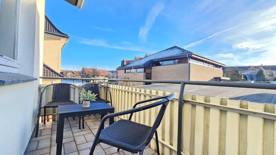 Patio, Day, View (from property/room), Balcony/Terrace