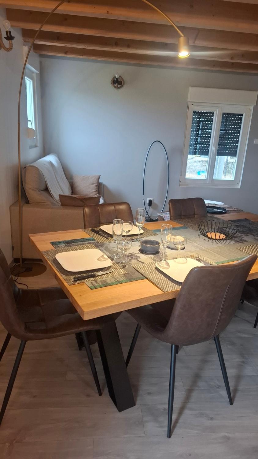 Nid Douillet des Forges - Maison 2 chambres, jardin & parking gratuit House in Vosges