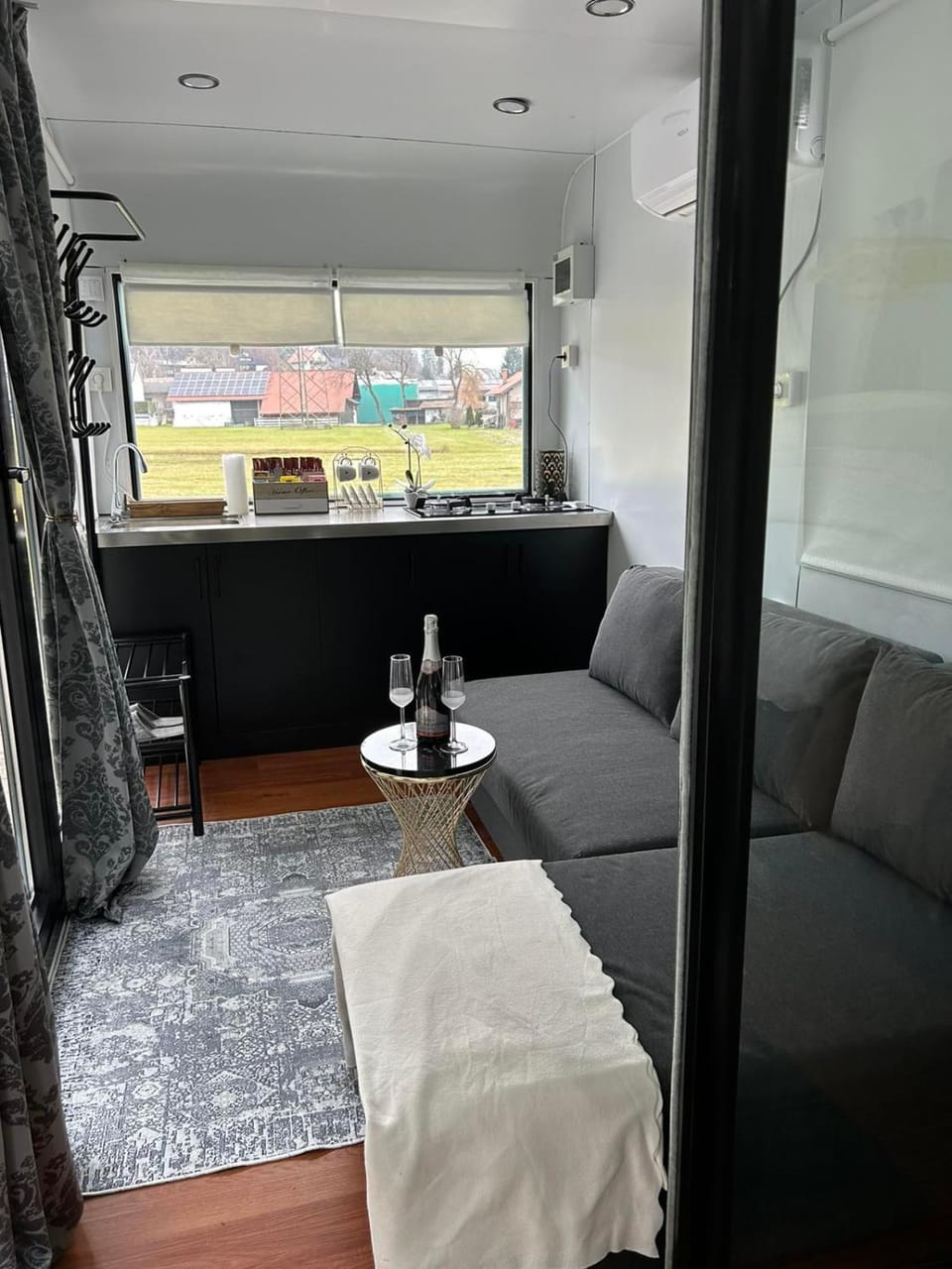 mobile house 2 Rest Area Apartment in Ljubljana
