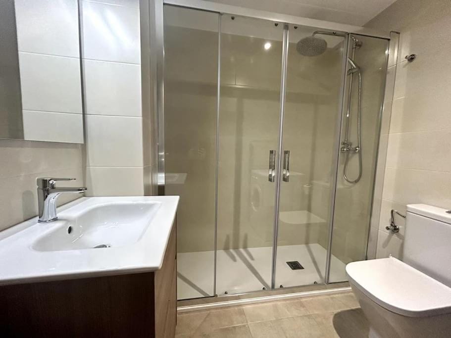 Apartament cèntric amb terrassa i balcó by RURAL D'ÀNEU Apartment in Esterri d'Àneu