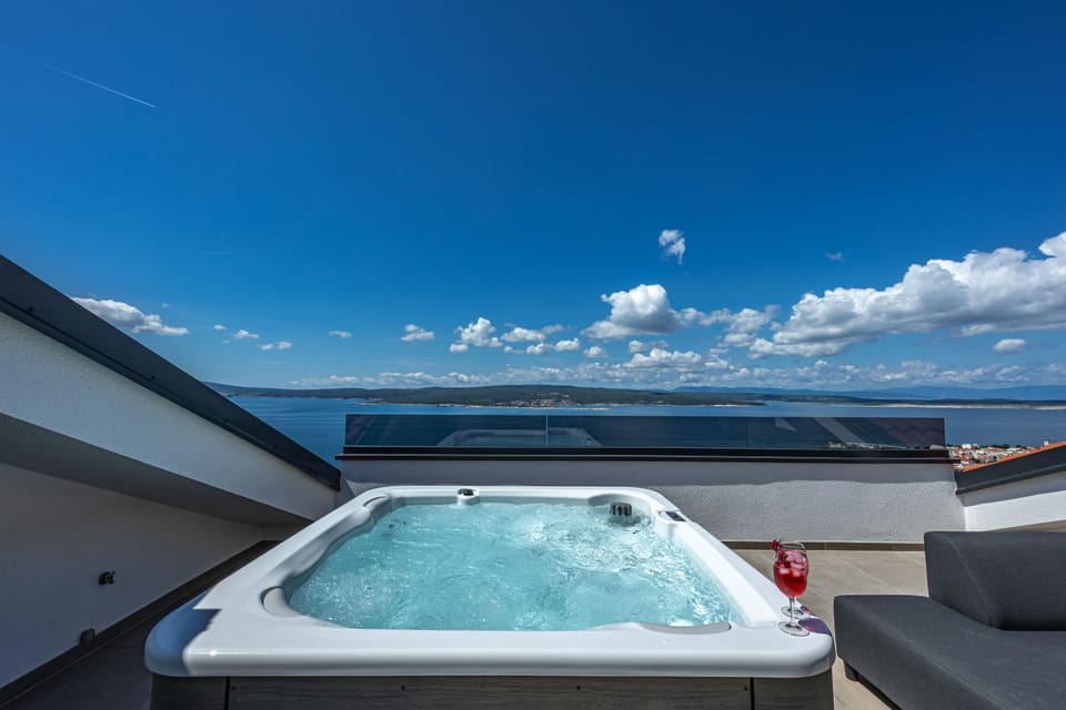 Spa and wellness centre/facilities, Sea view