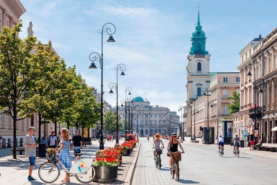 Nearby landmark, Neighbourhood, Cycling, City view, Street view, Location
