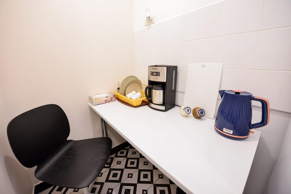 Coffee/tea facilities, Kitchen or kitchenette