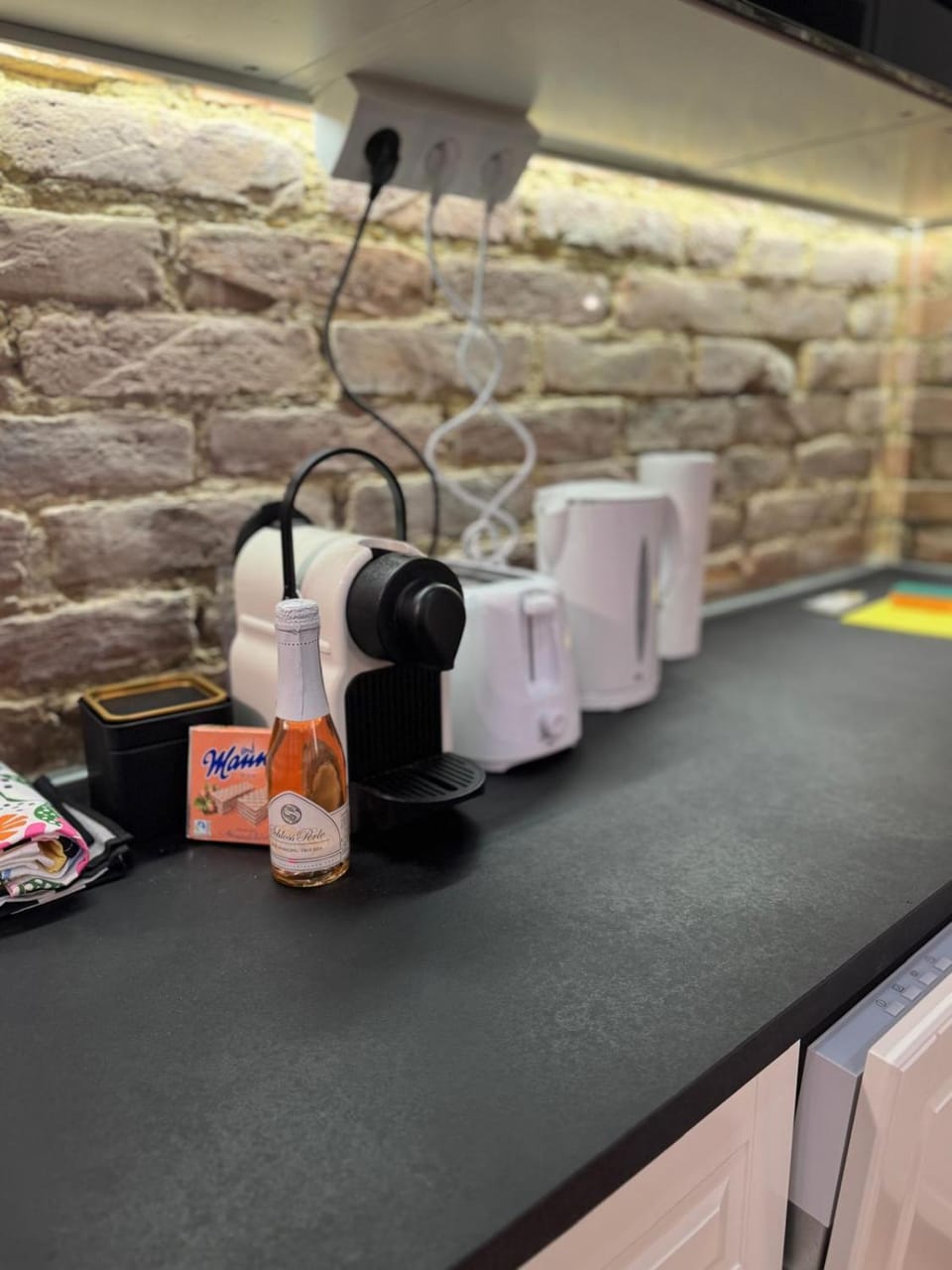 Coffee/tea facilities, Kitchen or kitchenette, toaster
