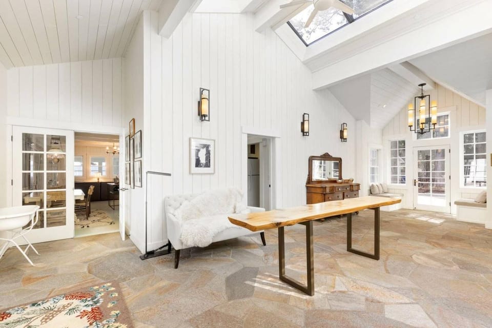 Belleview Lakefront by Tahoe Getaways - Hot Tub, Pier, Buoy and Guest House House in Homewood