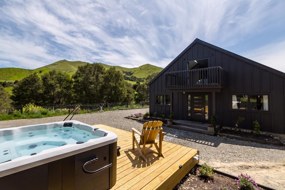 Natural landscape, Hot Tub, Mountain view