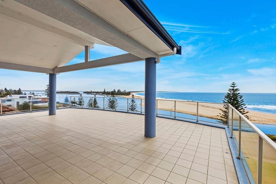 Seaside Serenity on Marine Apartment in The Entrance