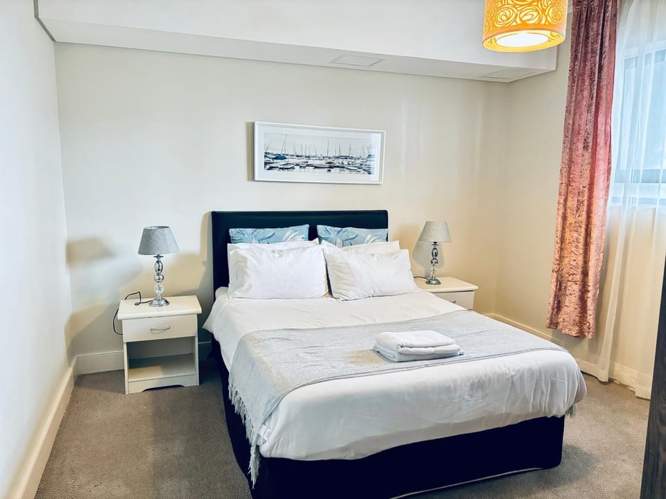 6 sleeper apartment near Canal Walk Apartment in Cape Town