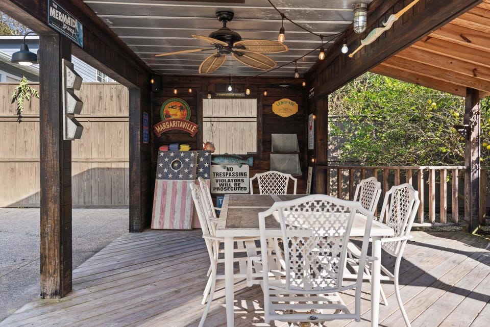 Make a Splash - 510 Delegal St House in Saint Simons Island