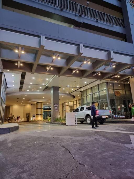 1BR T2 with Balcony Panoramic View at Horizons 101 Apartment in Lapu-Lapu City