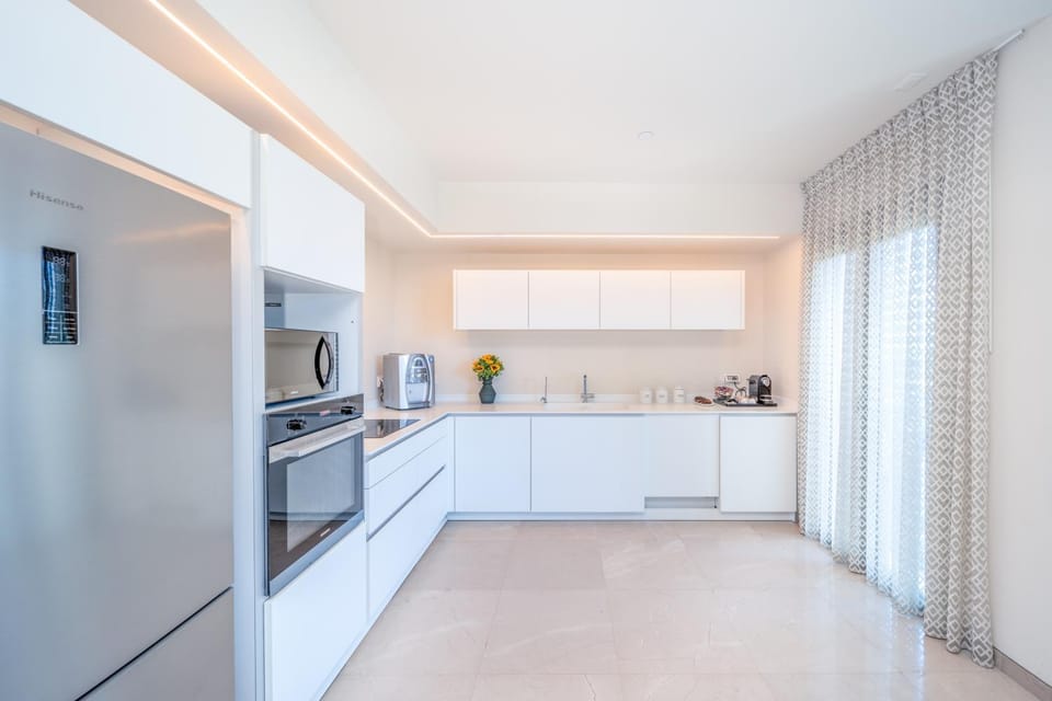 Art Apartment In Mamila - Mamila Residence - With jacuzzi Apartment in Jerusalem
