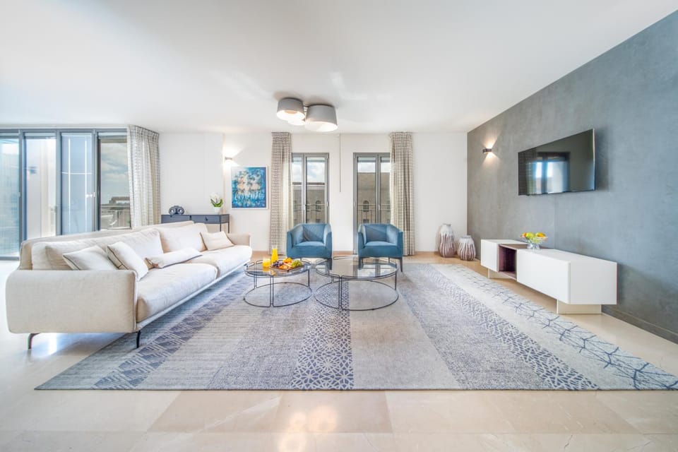 Art Apartment In Mamila - Mamila Residence - With jacuzzi Apartment in Jerusalem