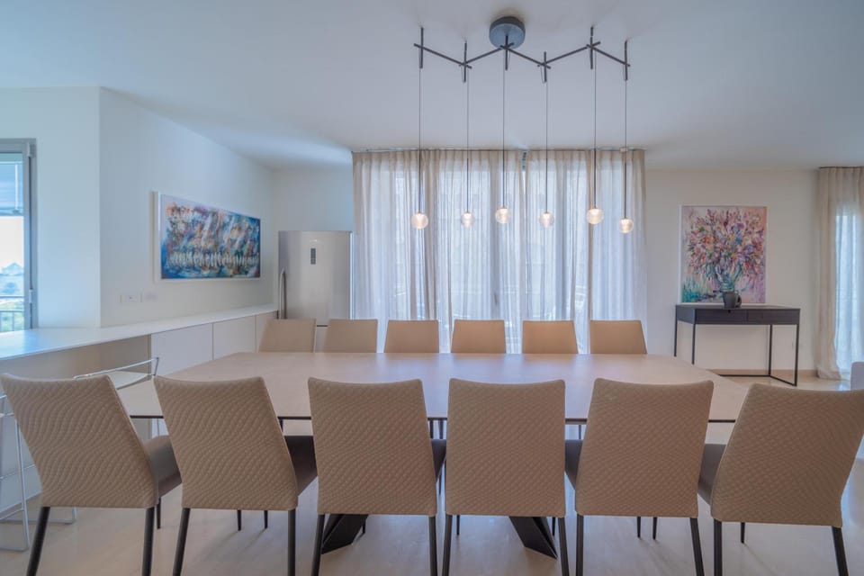 Art Apartment In Mamila - Mamila Residence - With jacuzzi Apartment in Jerusalem